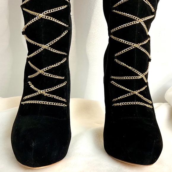 Black Scene Weaver Velvet Lucille Knee High Lace Up Boots Gold Chain Size 6 - Picture 6 of 16